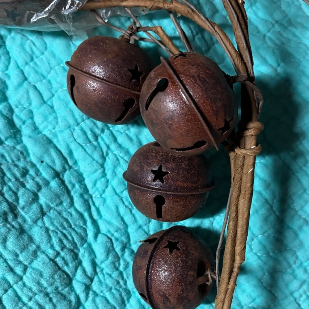Rustic Brown Bell Garland